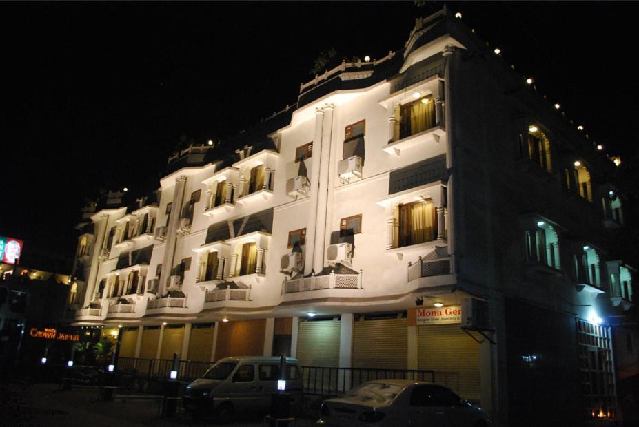 Amanda Crown Jaipur Hotel Kukas Exterior foto